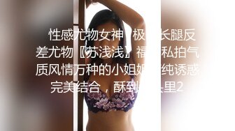 【新片速遞】新来的小美女乖巧可爱被大哥镜头前爆菊花玩弄，口交大鸡巴撅着屁股让小哥用道具爆菊玩逼，各种抽插干出白浆[990MB/MP4/01:27:27]