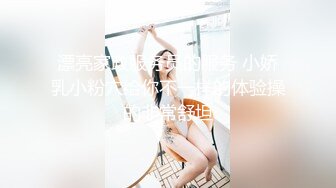 原创起床就自己动，要被这骚婊子吸干了，得找个人帮忙了