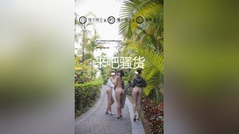 全果-床上后视角