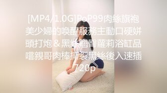 轻插快开学的学妹，无套啪啪最后关头用手撸射在肚子上