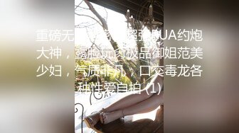 爆乳翘臀顶级尤物颜值女神，情趣勒逼裤，露臀灰丝更是诱人，扭动细腰搔首弄姿，拨开内裤揉穴，大红唇粉嫩奶子简直极品