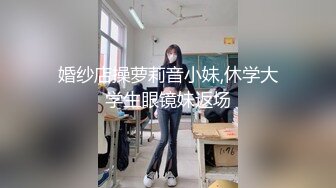 脸尖尖的可爱又刁蛮的萝莉